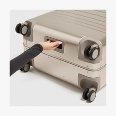 Aluminum Check-In Medium